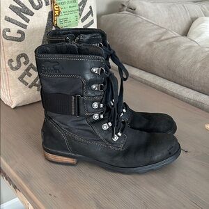 Sorel Emelie Conquest Boots